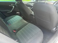 USED 2015 15 VAUXHALL INSIGNIA 2.0 SRI NAV CDTI 5d 160 BHP 