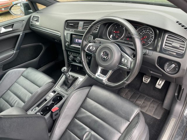 View our VOLKSWAGEN GOLF