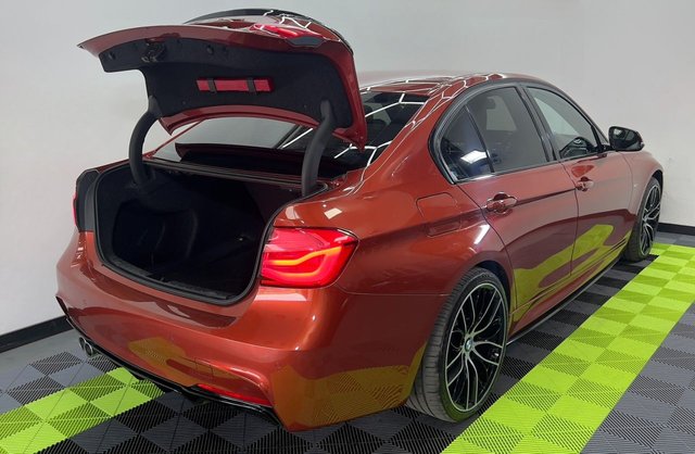 2018 BMW 3 SERIES - Photo 10