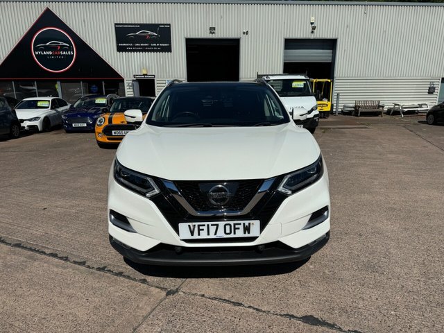 View our NISSAN QASHQAI