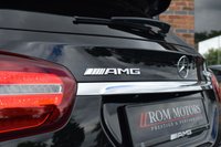 USED 2017 67 MERCEDES-BENZ GLA-CLASS 2.0 AMG GLA 45 4MATIC PREMIUM 5d 375 BHP PAN ROOF / AERO PACK / BUCKETS