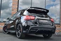 USED 2017 67 MERCEDES-BENZ GLA-CLASS 2.0 AMG GLA 45 4MATIC PREMIUM 5d 375 BHP PAN ROOF / AERO PACK / BUCKETS