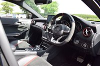 USED 2017 67 MERCEDES-BENZ GLA-CLASS 2.0 AMG GLA 45 4MATIC PREMIUM 5d 375 BHP PAN ROOF / AERO PACK / BUCKETS