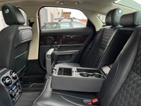 USED 2015 65 JAGUAR XJ 3.0 D V6 PORTFOLIO 4d 296 BHP 