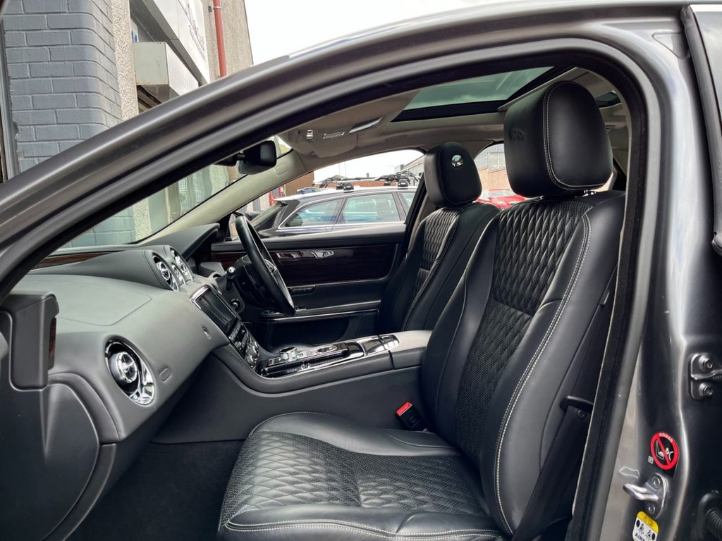 USED 2015 65 JAGUAR XJ 3.0 D V6 PORTFOLIO 4d 296 BHP 