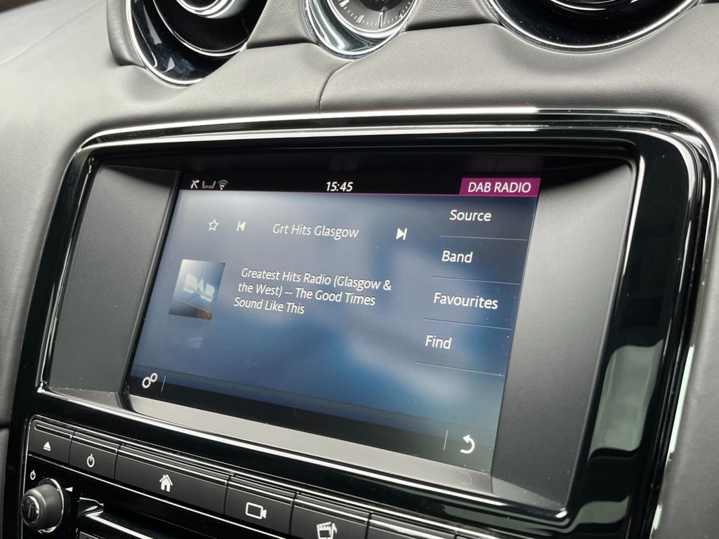 USED 2015 65 JAGUAR XJ 3.0 D V6 PORTFOLIO 4d 296 BHP 
