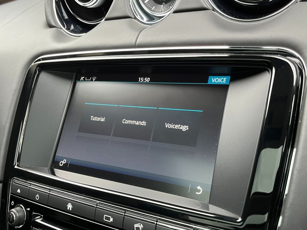 USED 2015 65 JAGUAR XJ 3.0 D V6 PORTFOLIO 4d 296 BHP 