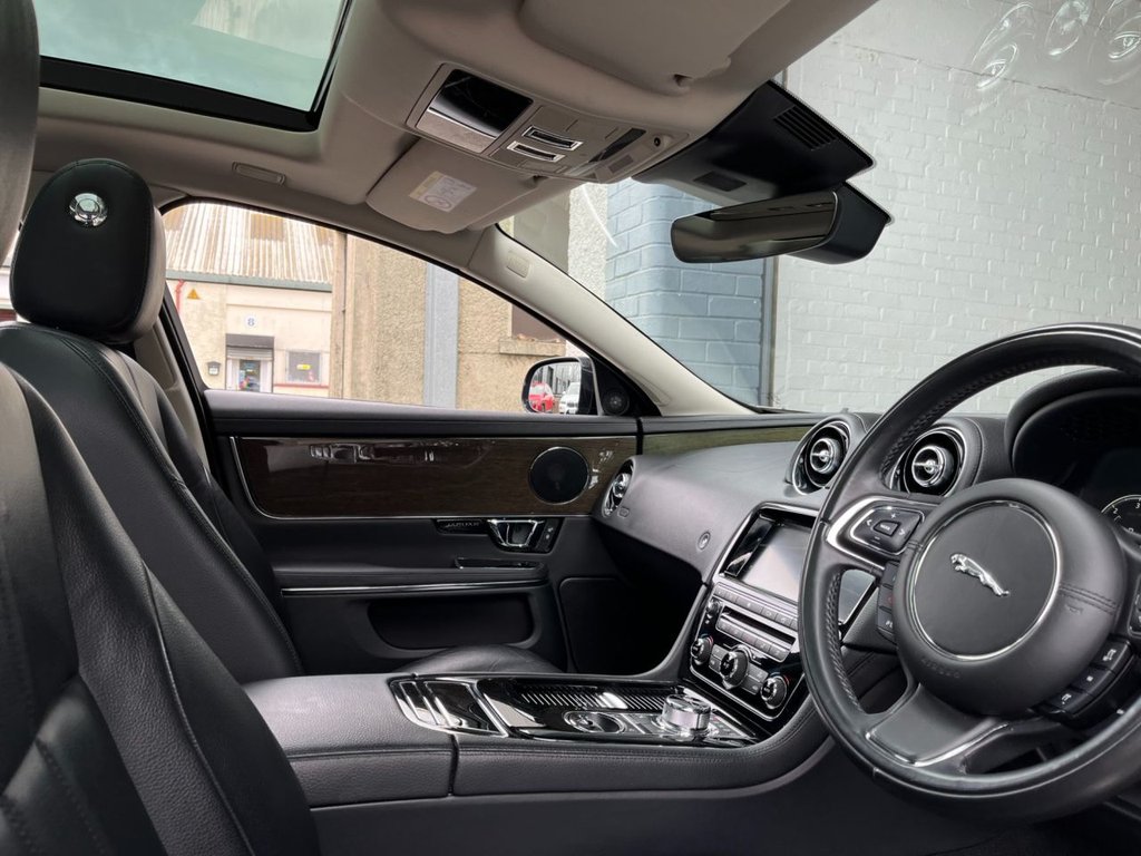 USED 2018 67 JAGUAR XJ 3.0 D V6 LUXURY 4d 296 BHP 