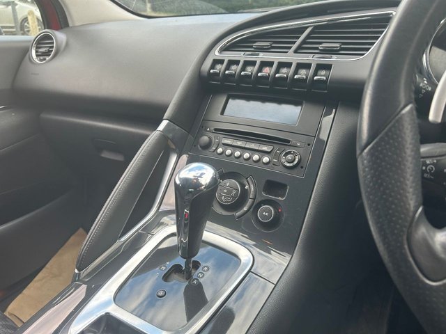 2012 Peugeot 3008 1.6L Allure E-HDI Fap 5dr - Photo 7