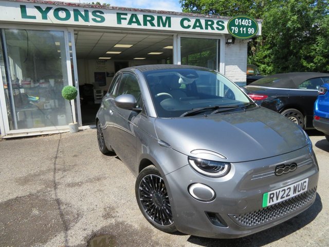 2022 22 Fiat 500e CONVERTIBLE LA PRIMA 2d 117 BHP ALL ELECTRIC AUTOMATIC *WINTER PACK / HEATED SEATS*