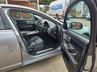 USED 2014 14 JAGUAR XF 2.2 D LUXURY 4d 200 BHP Sat Nav, Rear Camera