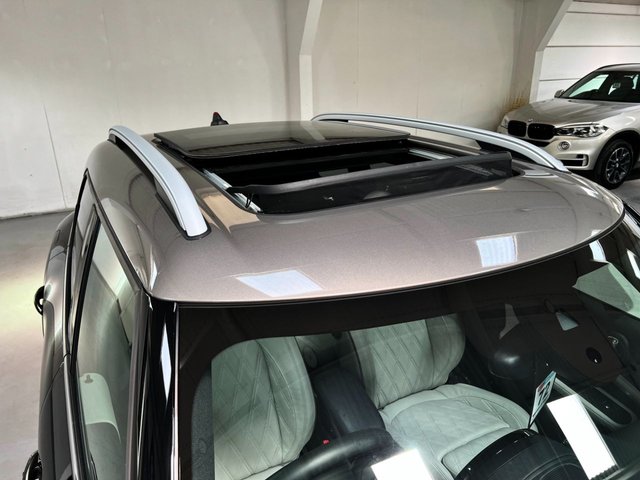 View our MINI COUNTRYMAN HATCHBACK