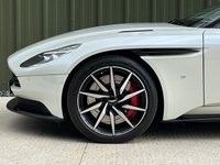 USED 2017 17 ASTON MARTIN DB11 5.2 V12 2d 600 BHP 