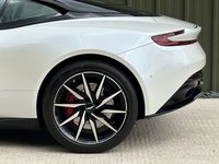 USED 2017 17 ASTON MARTIN DB11 5.2 V12 2d 600 BHP 