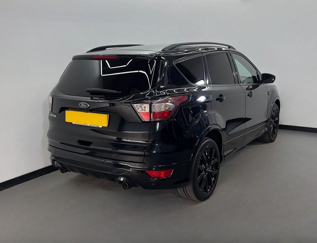 2018 FORD KUGA - Photo 2