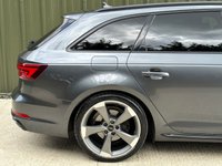 USED 2019 19 AUDI A4 2.0 AVANT TFSI BLACK EDITION MHEV 5d 188 BHP 