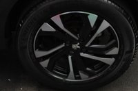 USED 2020 70 PEUGEOT 2008 1.2 PURETECH S/S ALLURE 5d 100 BHP 