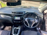 USED 2015 64 NISSAN QASHQAI 1.6 N-TEC PLUS DIG-T 5d 163 BHP ULEZ Compliant Massive Specification, Navigation, Panoramic Roof And Lots More !