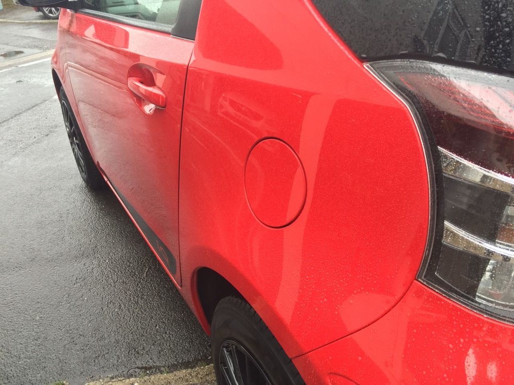 USED 2011 61 TOYOTA IQ 1.0 VVT-I IQ2 3d 68 BHP 53000 MILES FULL SERVICE HISTORY