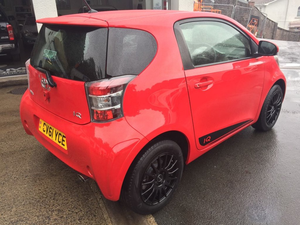 USED 2011 61 TOYOTA IQ 1.0 VVT-I IQ2 3d 68 BHP 53000 MILES FULL SERVICE HISTORY