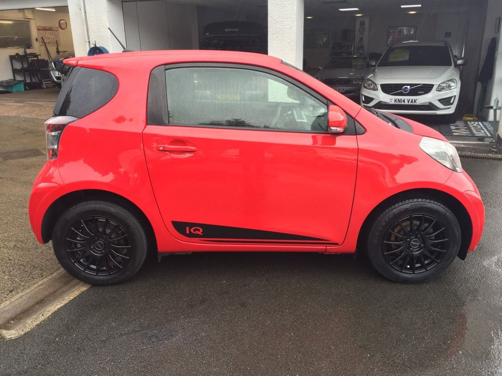 USED 2011 61 TOYOTA IQ 1.0 VVT-I IQ2 3d 68 BHP 53000 MILES FULL SERVICE HISTORY