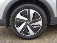 USED 2022 72 MG MG ZS TROPHY 72.6kWh 5d 155 BHP 