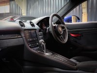 USED 2021 21 PORSCHE 718 CAYMAN 4.0 CAYMAN GT4 PDK 2d 415 BHP GREAT SPEC, SPORTS SEATS, PDK GEARBOX, PORSCHE WARRANTY, PDLS PLUS HEADLIGHTS, CARBON INTERIOR TRIM, RAX-TEX WITH CONTRASTING RED STITCHING, CHRONO, BOSE STEREO