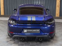 USED 2021 21 PORSCHE 718 CAYMAN 4.0 CAYMAN GT4 PDK 2d 415 BHP GREAT SPEC, SPORTS SEATS, PDK GEARBOX, PORSCHE WARRANTY, PDLS PLUS HEADLIGHTS, CARBON INTERIOR TRIM, RAX-TEX WITH CONTRASTING RED STITCHING, CHRONO, BOSE STEREO