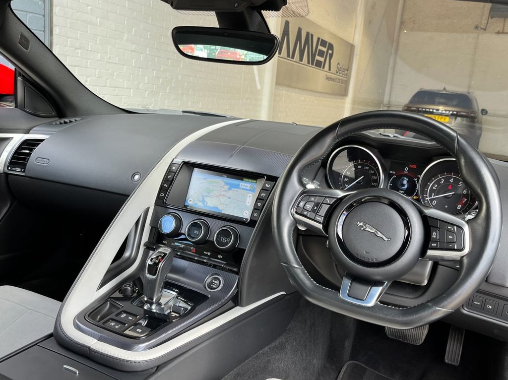 USED 2018 18 JAGUAR F-TYPE 3.0 V6 R-DYNAMIC 2d 336 BHP 