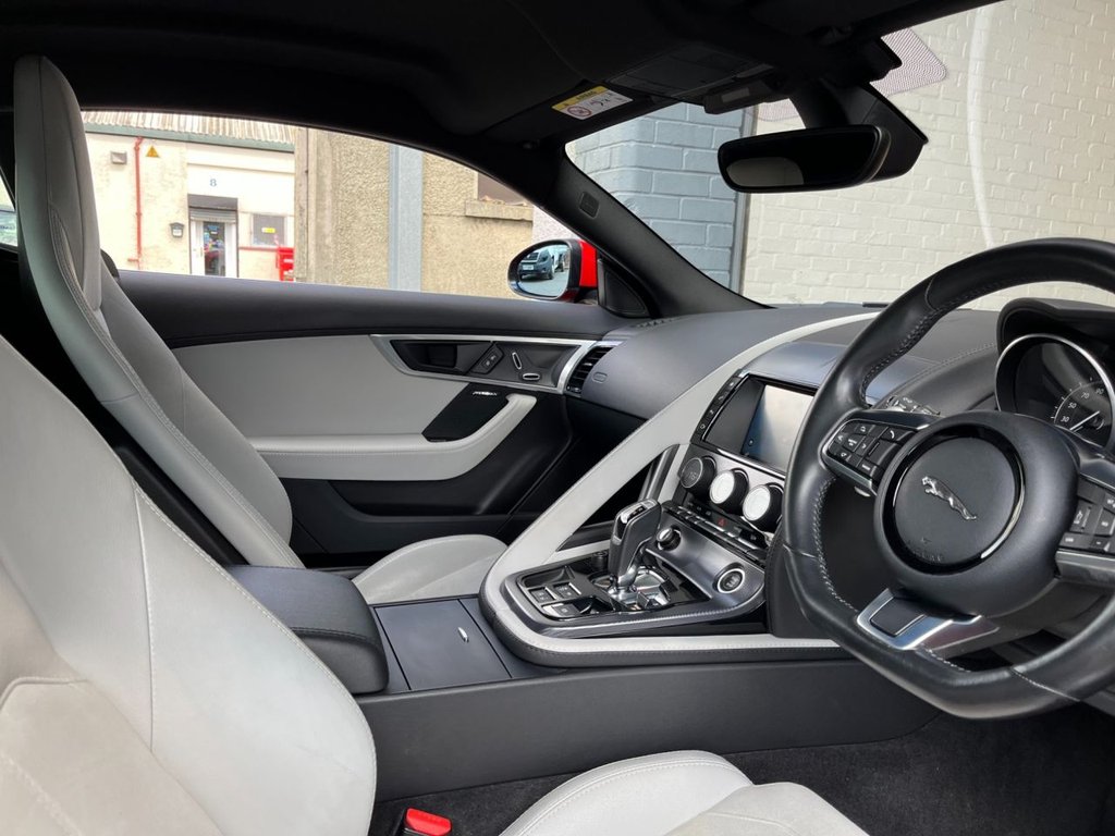 USED 2018 18 JAGUAR F-TYPE 3.0 V6 R-DYNAMIC 2d 336 BHP 