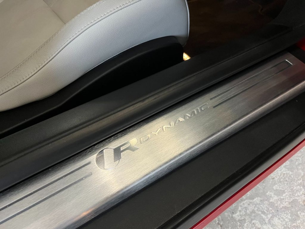 USED 2018 18 JAGUAR F-TYPE 3.0 V6 R-DYNAMIC 2d 336 BHP 