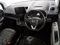 USED 2021 21 VAUXHALL COMBO LIFE 1.2 SE XL S/S 5d 129 BHP BIG SPEC 7 SEATS REAR VIEW CAMERA ANDROID APPLE CARPLAY KEYLESS ENTRY KEYLESS GO ELECTRIC FOLDING DOOR MIRRORS CRUISE CONTROL PARKING SENSORS 1 OWNER SERVICE HISTORY GENUINE LOW MILES