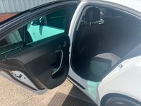 USED 2014 14 VAUXHALL INSIGNIA 2.0 SRI NAV CDTI ECOFLEX S/S 5d 138 BHP *FSH *ZERO DEPO FINANCE *DAB *NAV