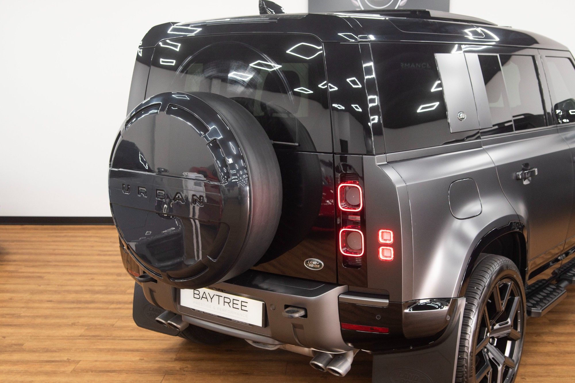 USED 2022 22 LAND ROVER DEFENDER 5.0 V8 CARPATHIAN EDITION 