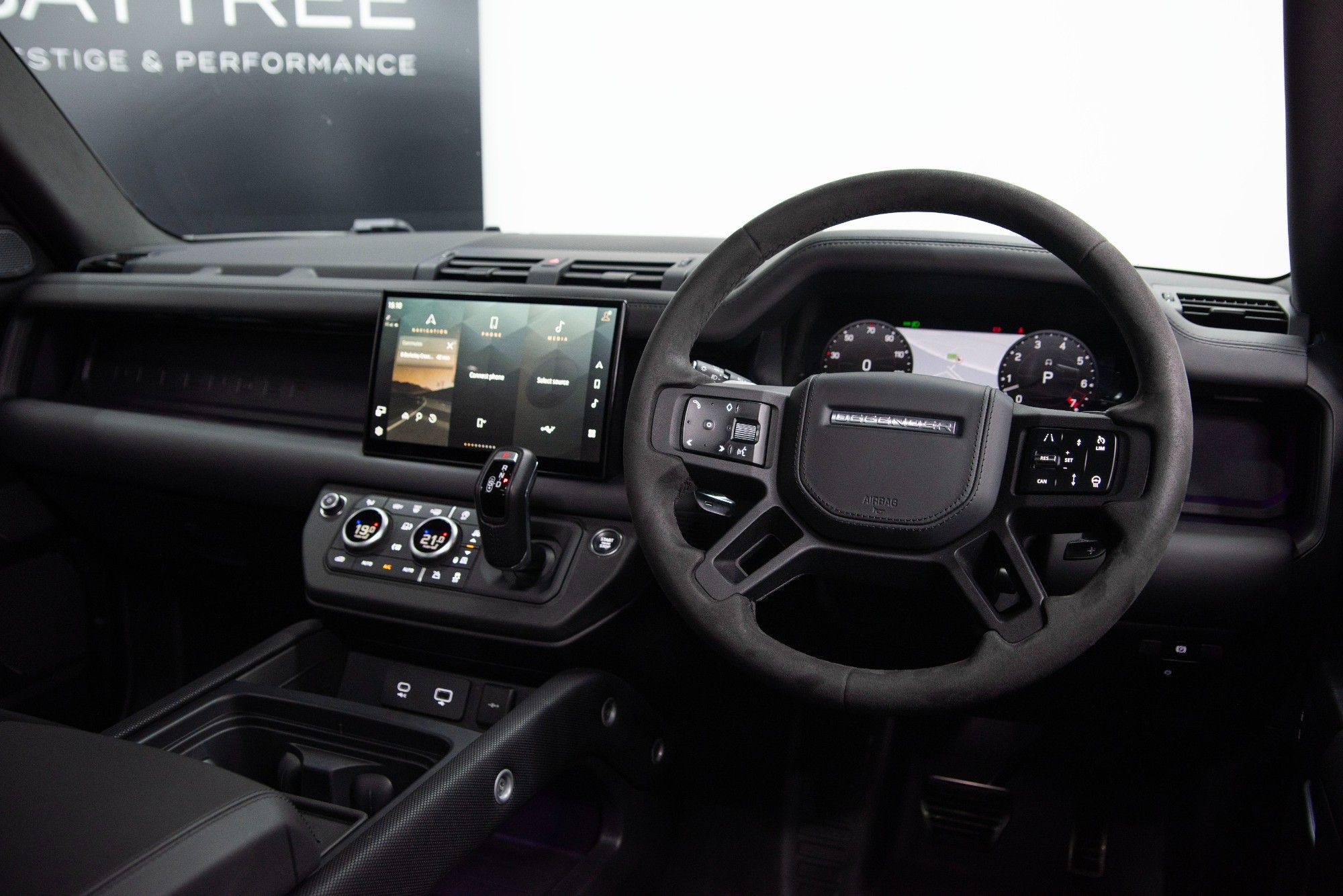USED 2022 22 LAND ROVER DEFENDER 5.0 V8 CARPATHIAN EDITION 