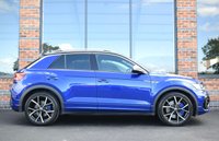 USED 2023 M VOLKSWAGEN T-ROC 2.0 R TSI 4MOTION DSG 5d 296 BHP DCC / 19" ESTORIL / WINTER PK