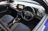 USED 2023 M VOLKSWAGEN T-ROC 2.0 R TSI 4MOTION DSG 5d 296 BHP DCC / 19" ESTORIL / WINTER PK