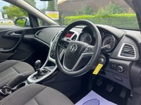 USED 2015 65 VAUXHALL ASTRA 1.4 SRI 5d 98 BHP 