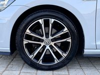 USED 2018 V VOLKSWAGEN GOLF 1.5 R LINE TSI EVO DSG 5d 148 BHP 