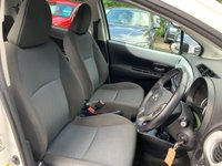 USED 2012 62 TOYOTA YARIS 1.5 T4 HYBRID  5d 75 BHP 