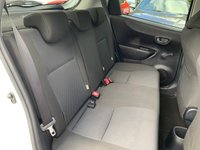 USED 2012 62 TOYOTA YARIS 1.5 T4 HYBRID  5d 75 BHP 