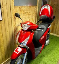 USED 2015 15 HONDA SH 125 125cc SH125i AD-E SCOOTER, TOP BOX, LEARNER LEGAL 125 3 Month Nationwide Parts & Labour Warranty Included Free of Charge, Nationwide Delivery Available, Part Exchange Welcome
