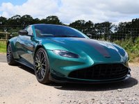 USED 2022 22 ASTON MARTIN VANTAGE 4.0 F1 EDITION V8 3d 527 BHP ONE OWNER FROM NEW, HUGE SPEC, PREMIUM AUDIO - TOUCHPAD, CARBON EXTERIOR ELEMENTS + LIME CALIPERS, PRIVACY CLASS, REVERSE CAMERA, SERVICE PACK AND MORE!!!