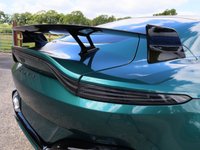 USED 2022 22 ASTON MARTIN VANTAGE 4.0 F1 EDITION V8 3d 527 BHP ONE OWNER FROM NEW, HUGE SPEC, PREMIUM AUDIO - TOUCHPAD, CARBON EXTERIOR ELEMENTS + LIME CALIPERS, PRIVACY CLASS, REVERSE CAMERA, SERVICE PACK AND MORE!!!