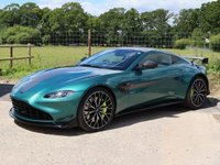 USED 2022 22 ASTON MARTIN VANTAGE 4.0 F1 EDITION V8 3d 527 BHP ONE OWNER FROM NEW, HUGE SPEC, PREMIUM AUDIO - TOUCHPAD, CARBON EXTERIOR ELEMENTS + LIME CALIPERS, PRIVACY CLASS, REVERSE CAMERA, SERVICE PACK AND MORE!!!