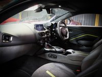USED 2022 22 ASTON MARTIN VANTAGE 4.0 F1 EDITION V8 3d 527 BHP ONE OWNER FROM NEW, HUGE SPEC, PREMIUM AUDIO - TOUCHPAD, CARBON EXTERIOR ELEMENTS + LIME CALIPERS, PRIVACY CLASS, REVERSE CAMERA, SERVICE PACK AND MORE!!!