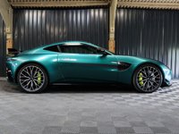 USED 2022 22 ASTON MARTIN VANTAGE 4.0 F1 EDITION V8 3d 527 BHP ONE OWNER FROM NEW, HUGE SPEC, PREMIUM AUDIO - TOUCHPAD, CARBON EXTERIOR ELEMENTS + LIME CALIPERS, PRIVACY CLASS, REVERSE CAMERA, SERVICE PACK AND MORE!!!