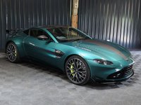 USED 2022 22 ASTON MARTIN VANTAGE 4.0 F1 EDITION V8 3d 527 BHP ONE OWNER FROM NEW, HUGE SPEC, PREMIUM AUDIO - TOUCHPAD, CARBON EXTERIOR ELEMENTS + LIME CALIPERS, PRIVACY CLASS, REVERSE CAMERA, SERVICE PACK AND MORE!!!