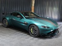 USED 2022 22 ASTON MARTIN VANTAGE 4.0 F1 EDITION V8 3d 527 BHP ONE OWNER FROM NEW, HUGE SPEC, PREMIUM AUDIO - TOUCHPAD, CARBON EXTERIOR ELEMENTS + LIME CALIPERS, PRIVACY CLASS, REVERSE CAMERA, SERVICE PACK AND MORE!!!