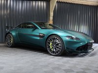 USED 2022 22 ASTON MARTIN VANTAGE 4.0 F1 EDITION V8 3d 527 BHP ONE OWNER FROM NEW, HUGE SPEC, PREMIUM AUDIO - TOUCHPAD, CARBON EXTERIOR ELEMENTS + LIME CALIPERS, PRIVACY CLASS, REVERSE CAMERA, SERVICE PACK AND MORE!!!